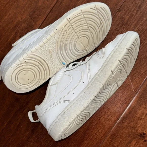 Nike Court Borough Low Recraft, kids size 3Y. - Picture 2 of 3